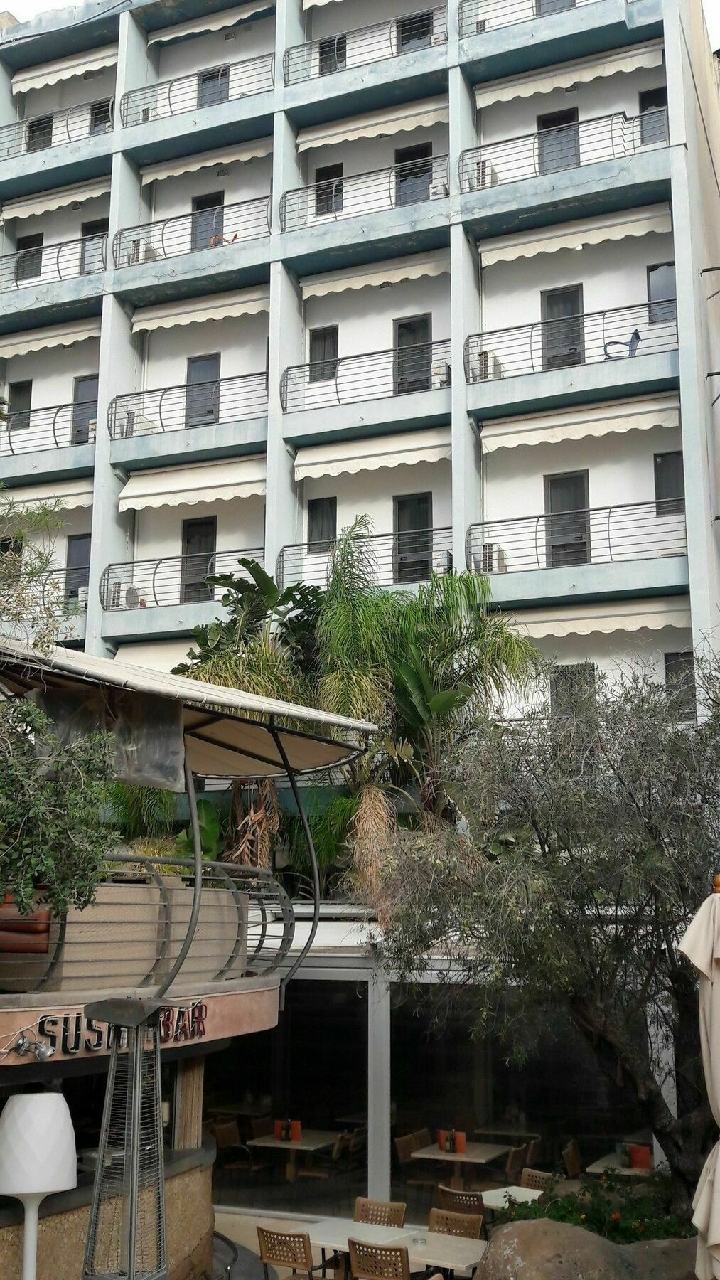Tropicana Hotel Saint Julian's Exterior photo